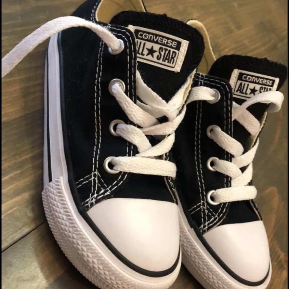Toddler Black Chuck Taylor Converse size 9